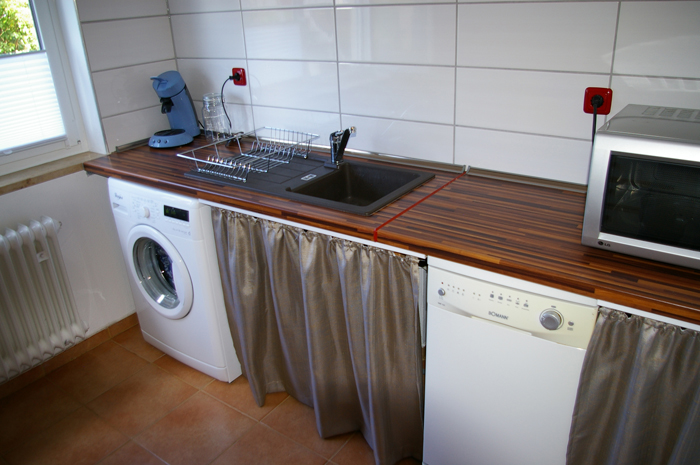 Küchenteile der Ferienwohnung "Am Steigerwaldrand" in Sugenheim